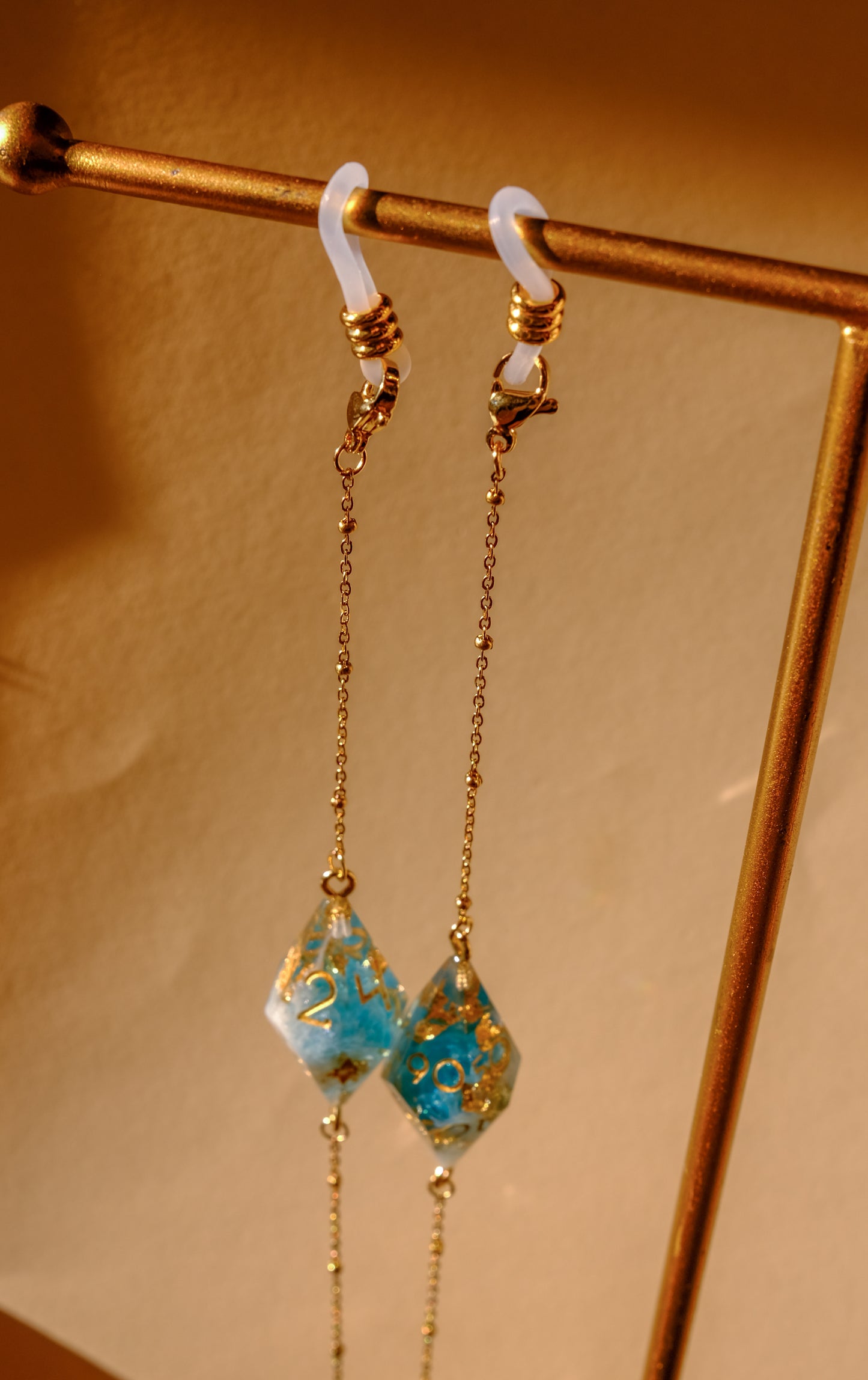 Poseidon D10+Percent Glasses Chain