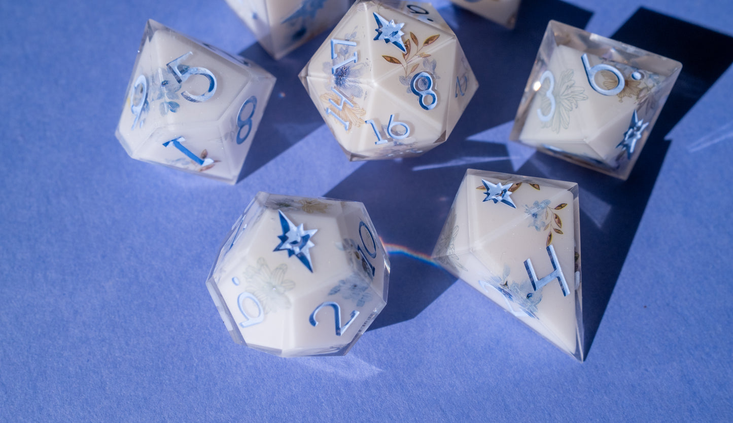 Heavenly Blooms Polyhedral Dice Set A- Grade
