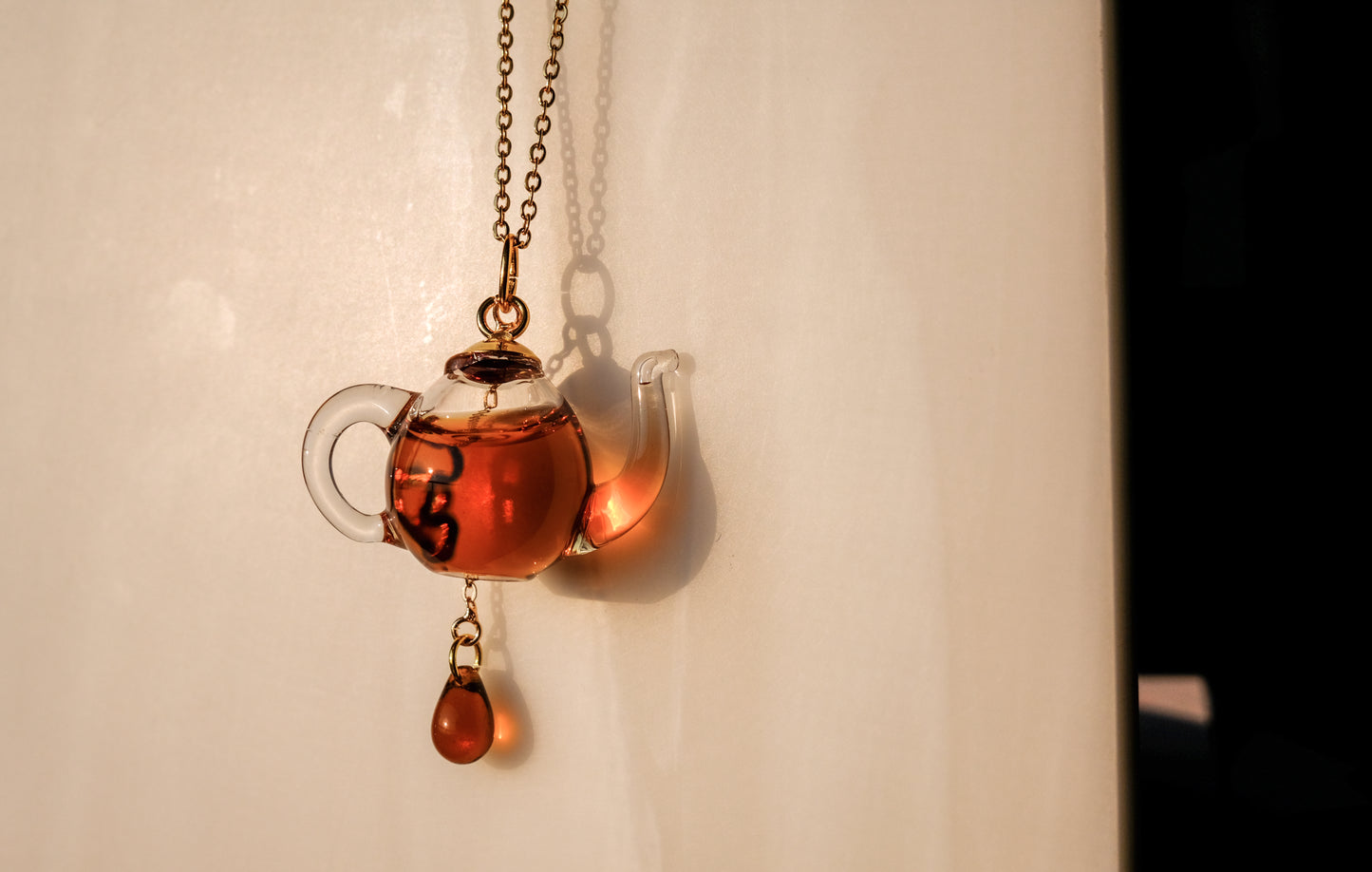 Pot of Earl Grey Necklace