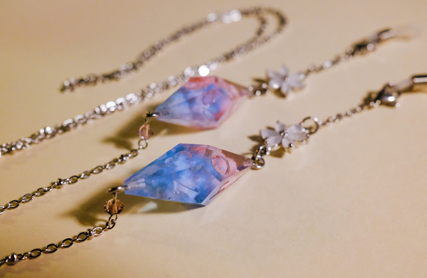 Aurora D10+Percent Glasses Chain