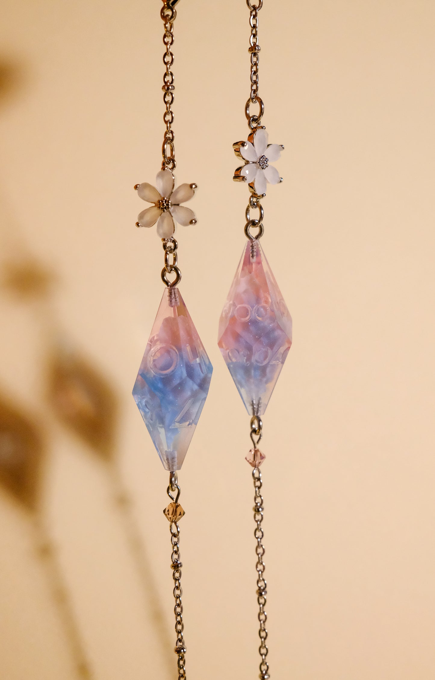 Aurora D10+Percent Glasses Chain